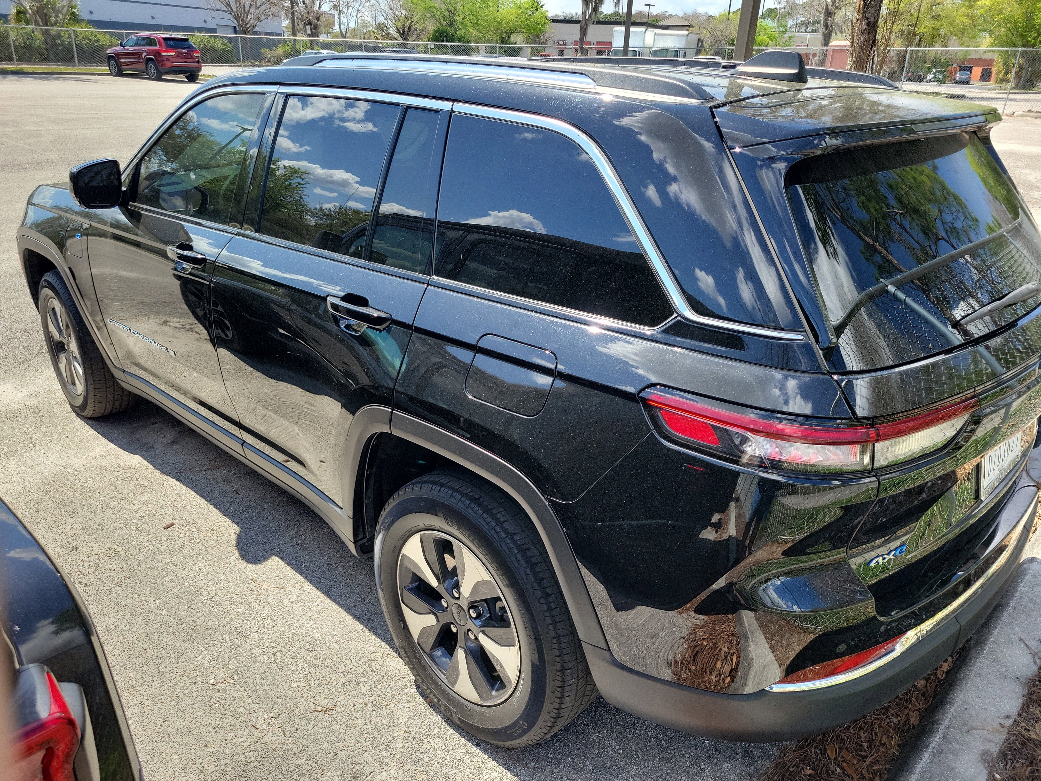 Used 2022 Jeep Grand Cherokee Limited 4xe image 4