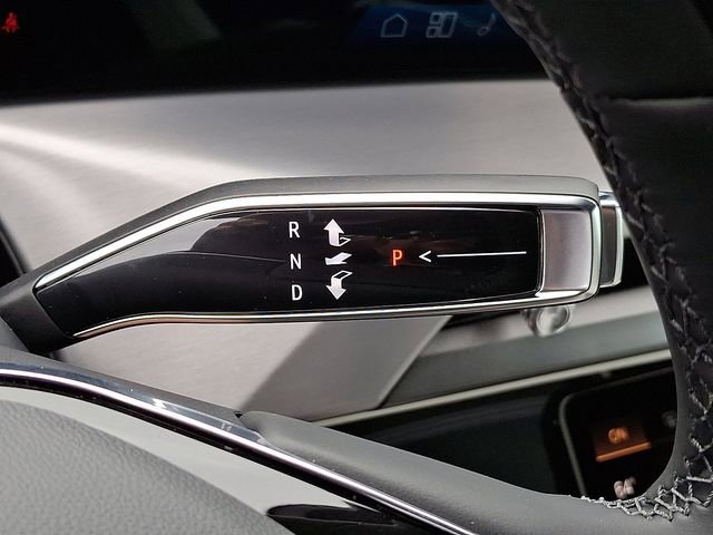 New 2026 Cadillac Vistiq Luxury w/ LPO, Floor Liner Package image 9