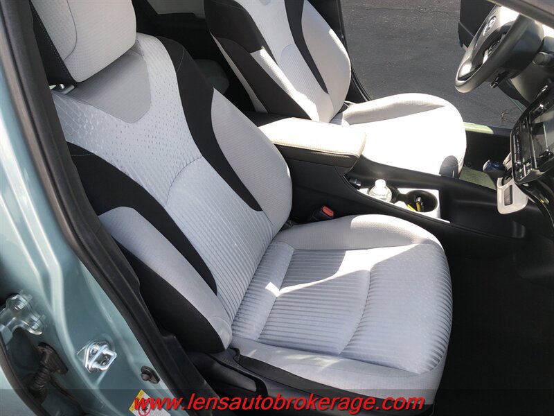 Used 2016 Toyota Prius Two FWD image 22