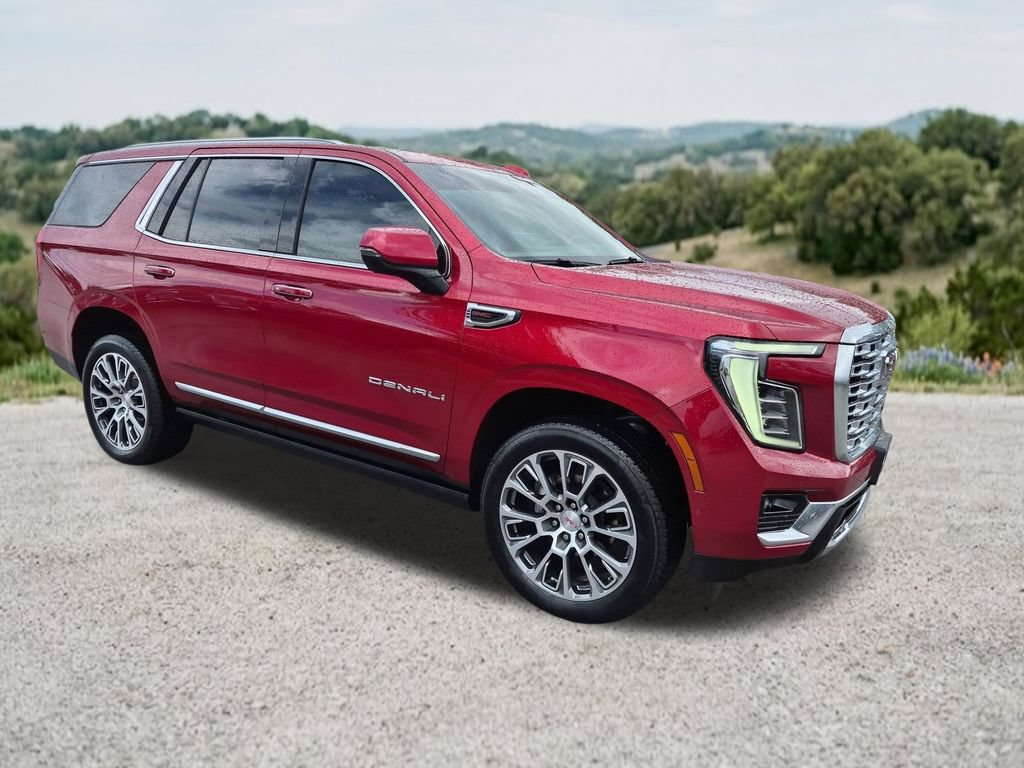 Used 2026 GMC Yukon Denali w/ Denali Reserve Package AWD/4WD image 1