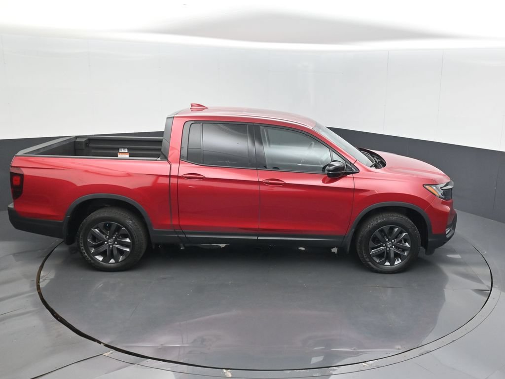 Used 2025 Honda Ridgeline Sport image 14