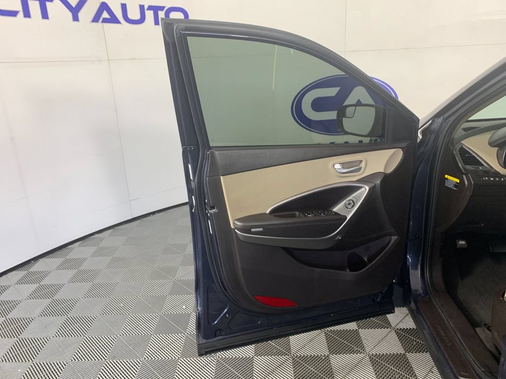 Used 2017 Hyundai Santa Fe Sport FWD image 13