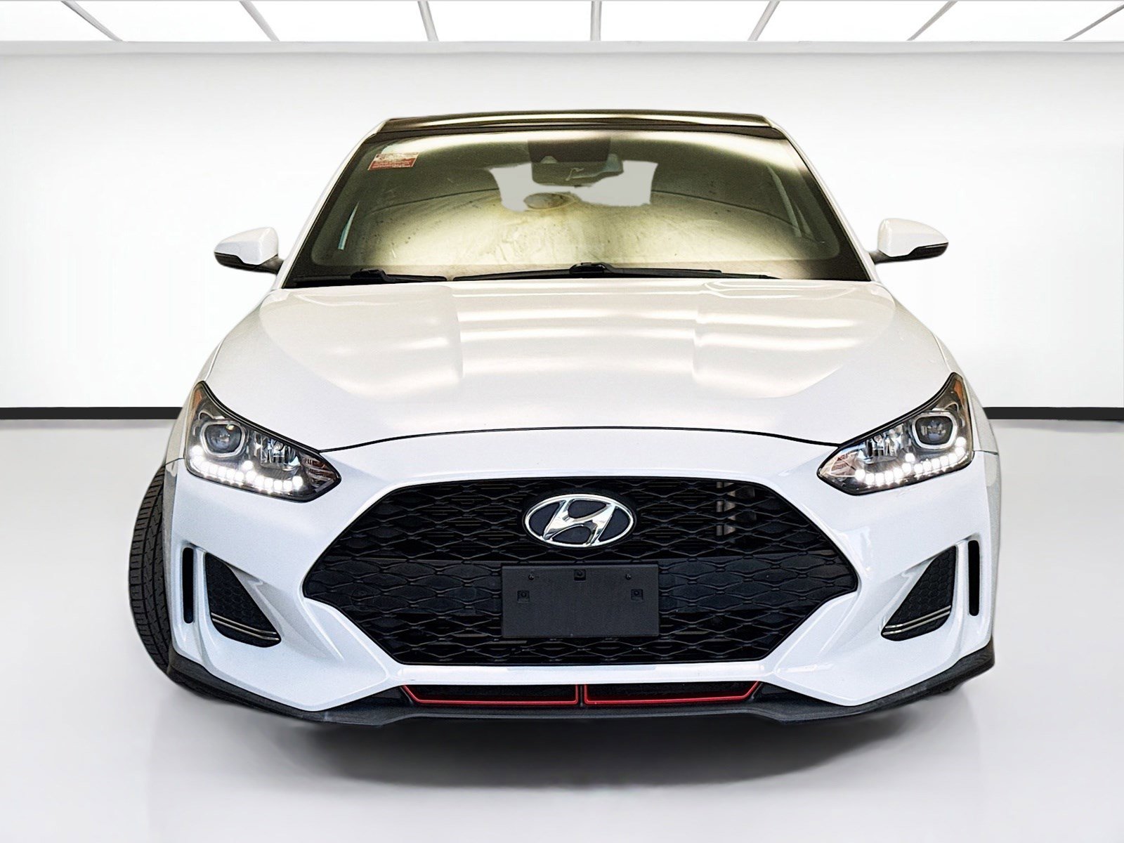 Used 2019 Hyundai Veloster Turbo image 2