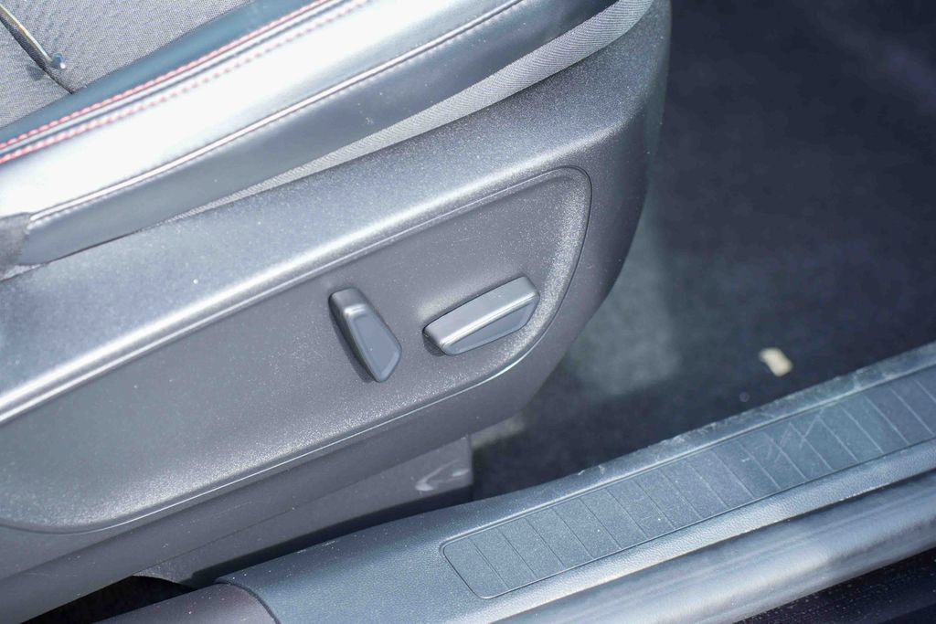 Certified 2023 Ford Escape ST-Line Select w/ Tech Pack #2 image 16