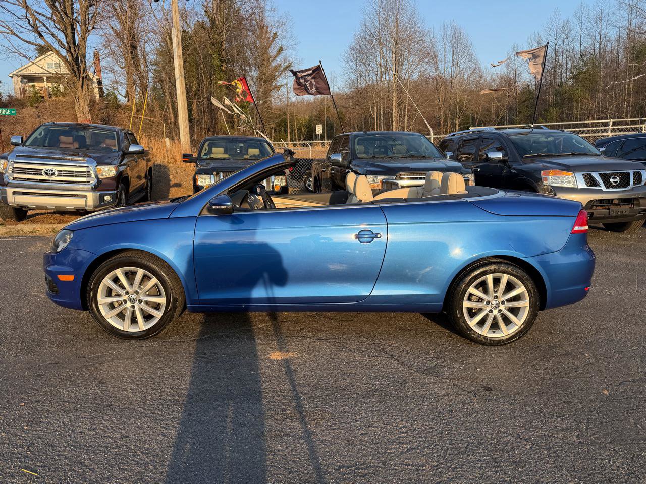 Used 2012 Volkswagen Eos Komfort FWD image 4