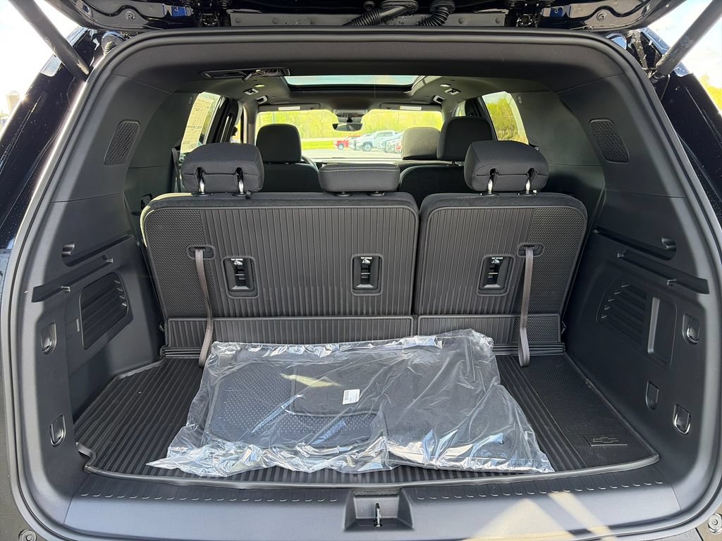 New 2026 Chevrolet Traverse LT w/ Sun and Wheel Package AWD/4WD image 30