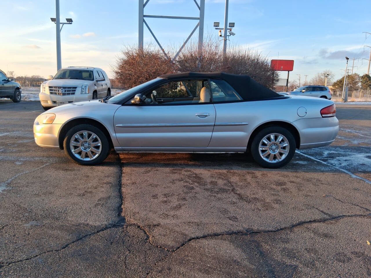 Used 2005 Chrysler Sebring Limited image 4