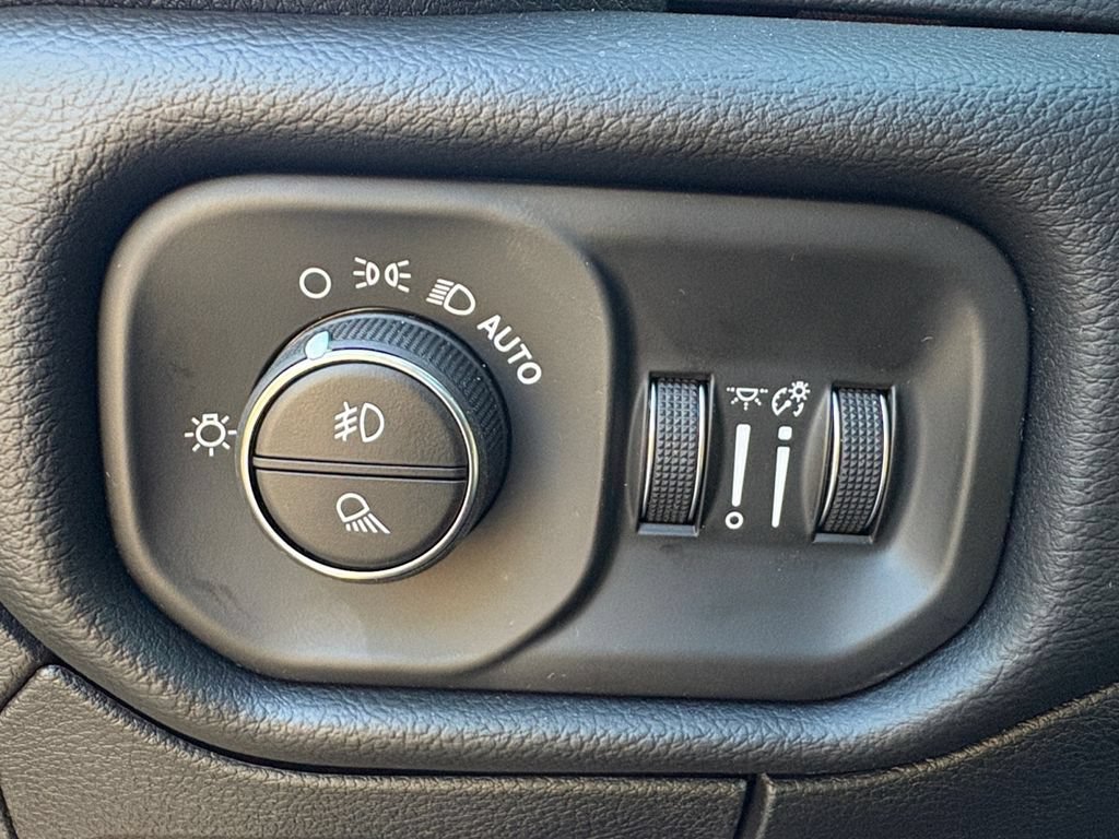 New 2026 RAM 1500 Big Horn AWD/4WD image 3