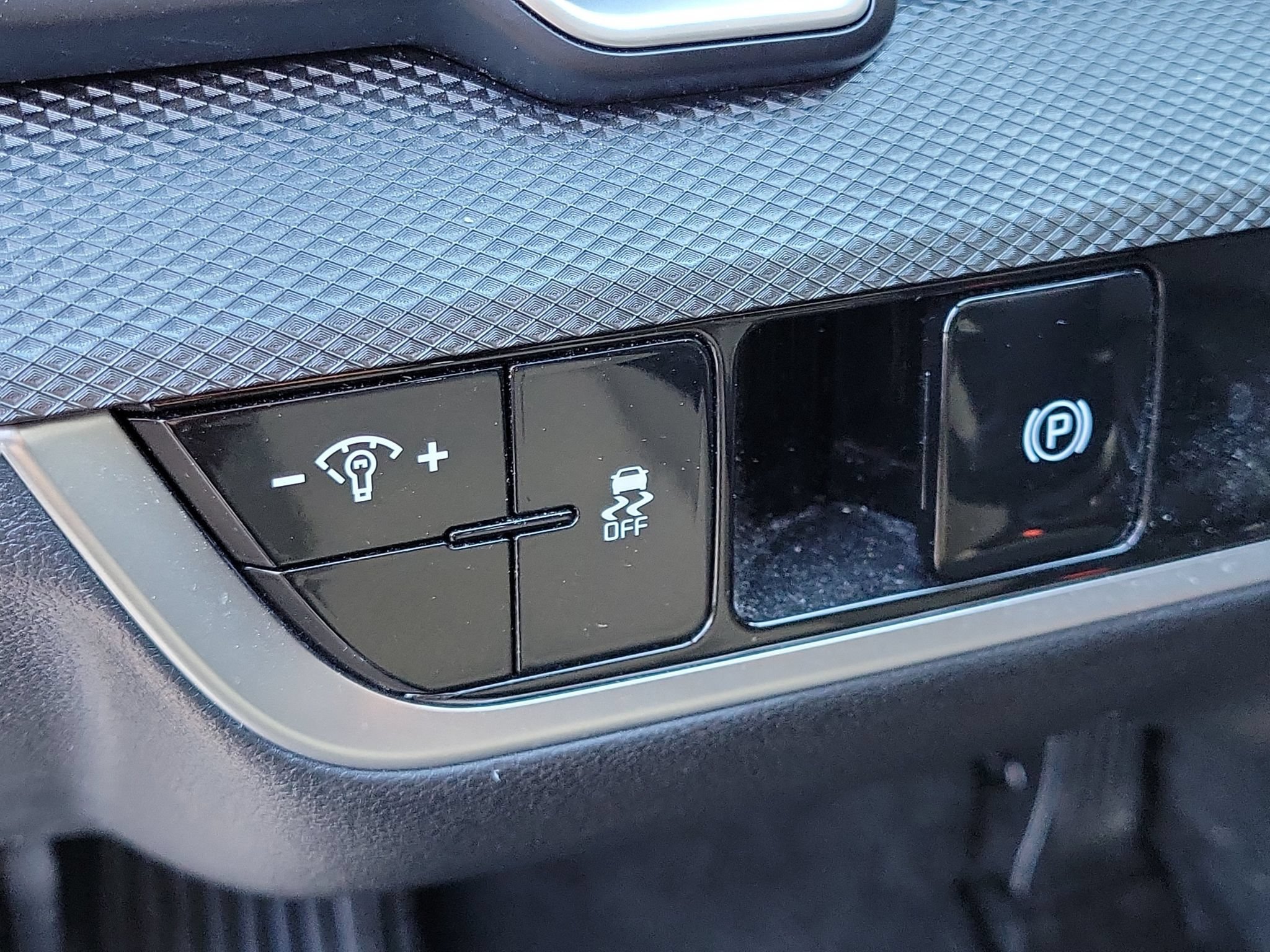 Certified 2025 Kia Sportage LX FWD image 9
