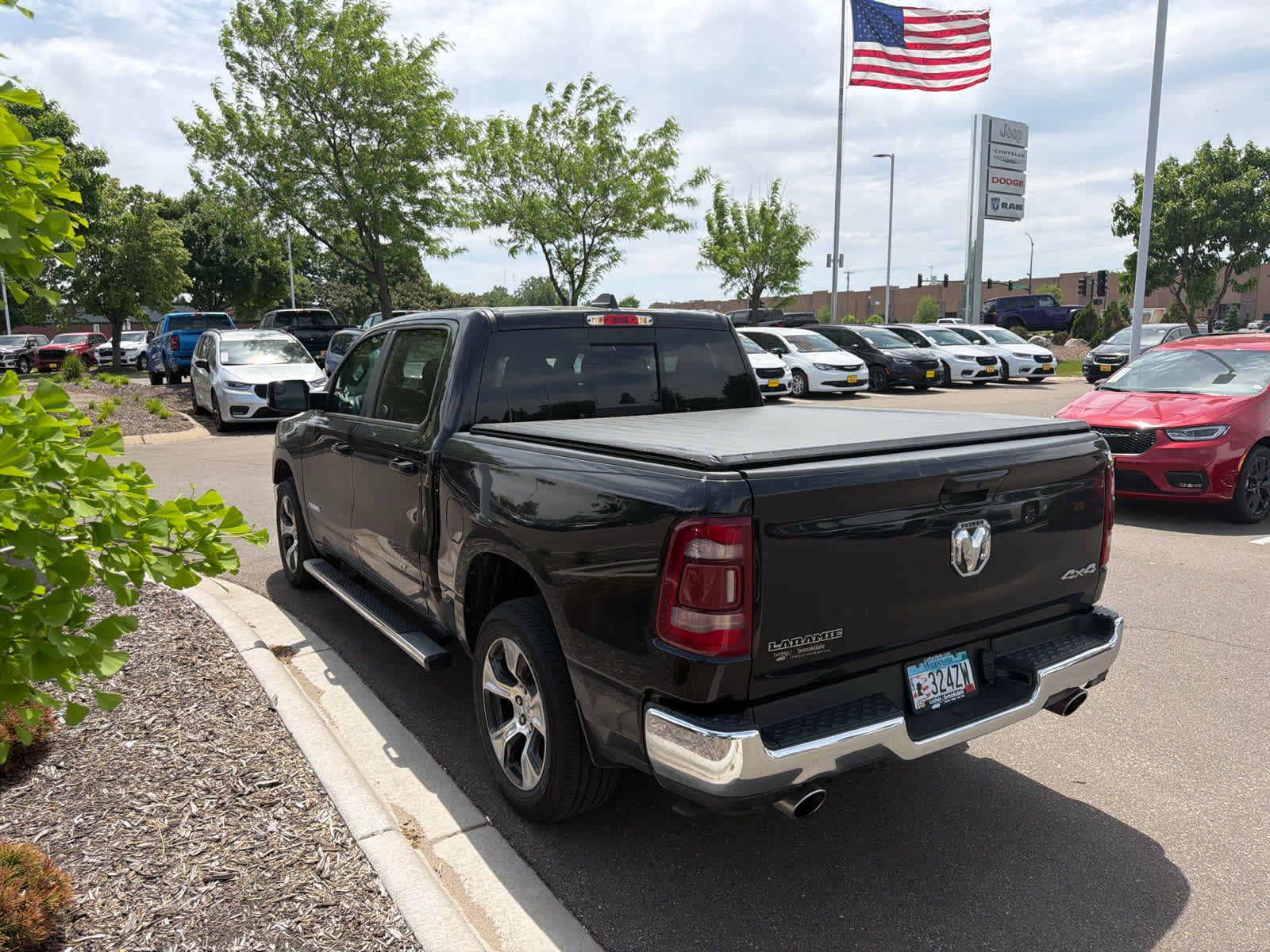 Used 2023 RAM 1500 Laramie AWD/4WD image 8