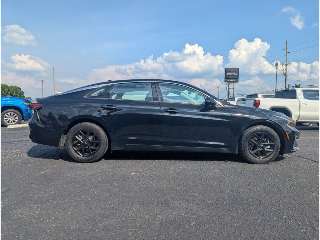 Used 2025 Kia K5 LXS FWD image 2