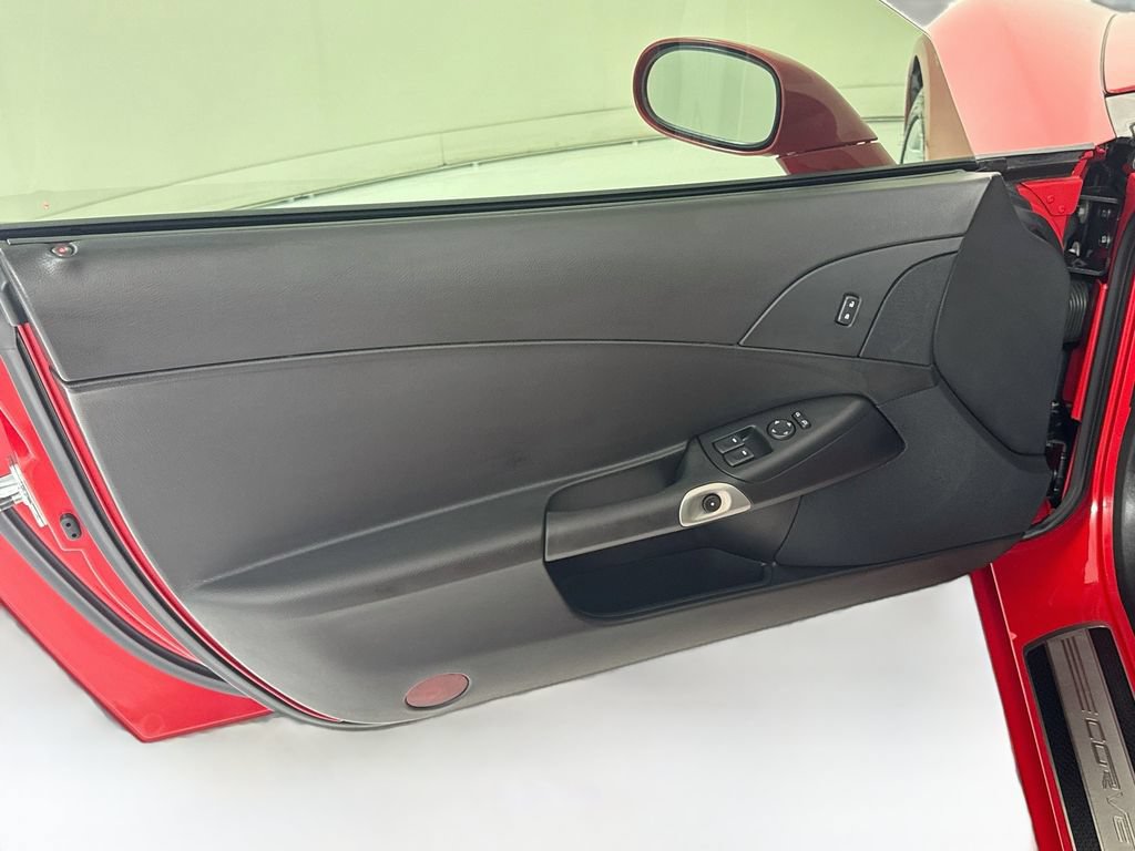 Used 2008 Chevrolet Corvette Coupe RWD image 19