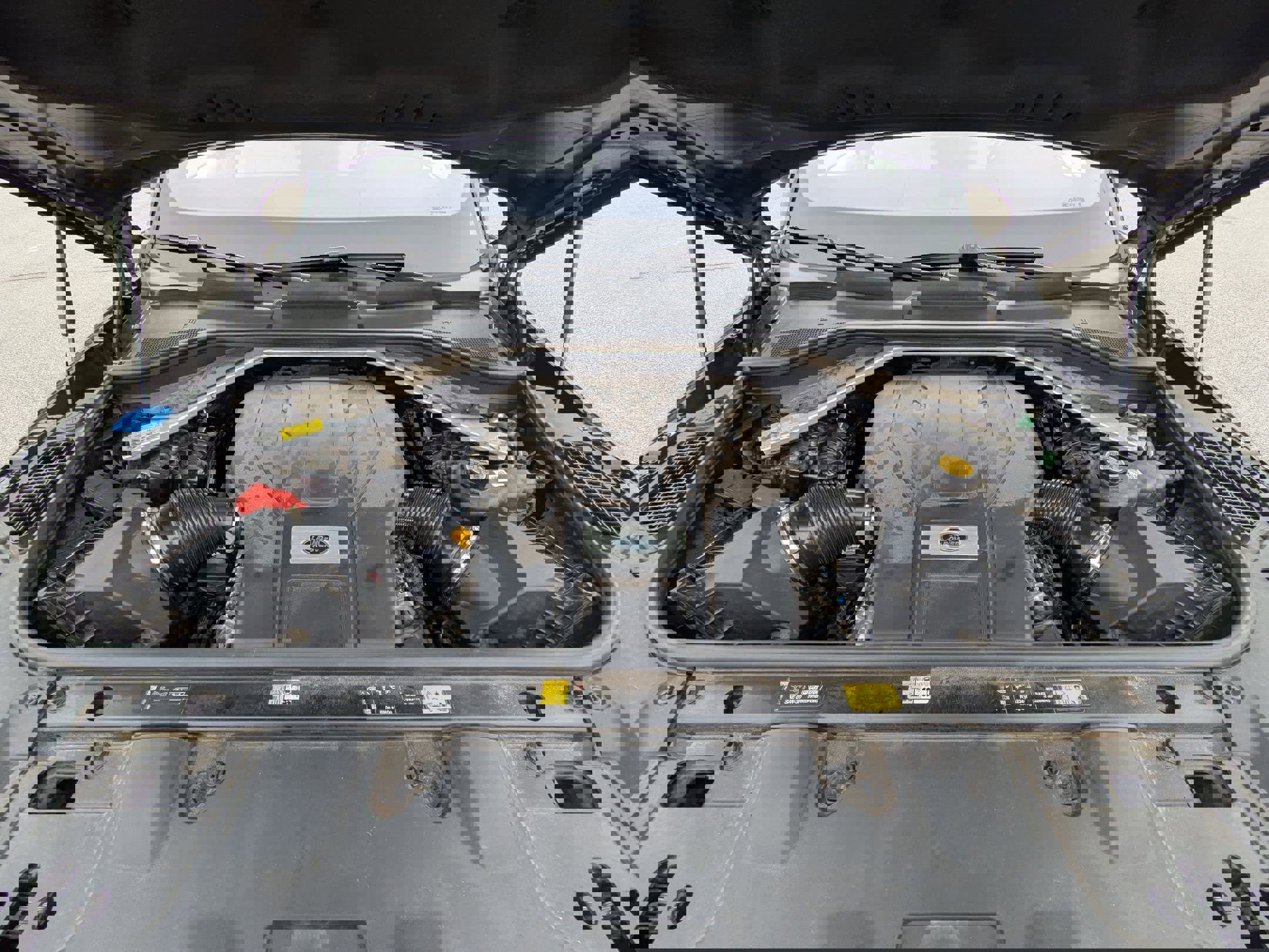 Used 2023 Land Rover Range Rover SE image 32