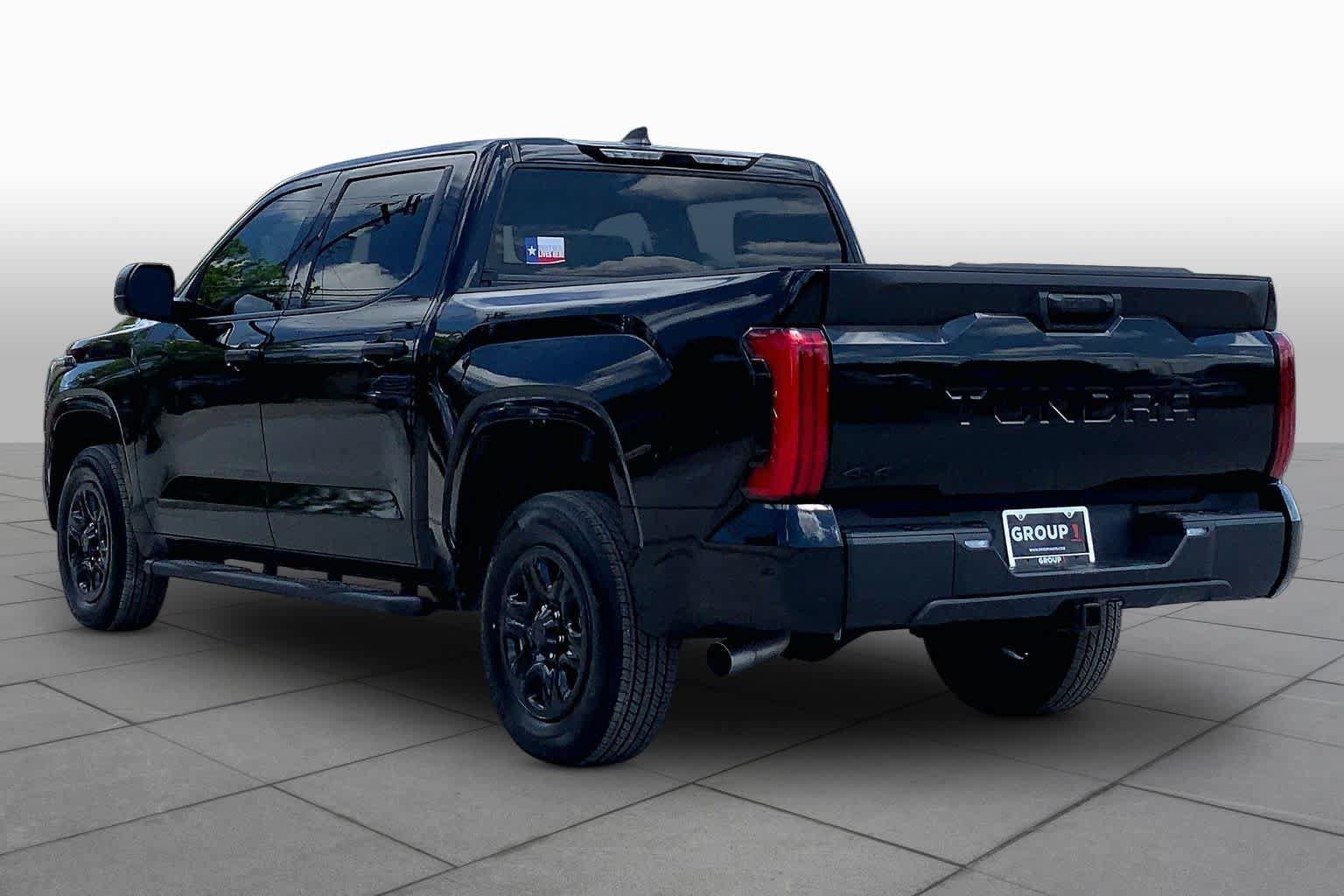 Used 2025 Toyota Tundra SR w/ SR Tow Package AWD/4WD image 11