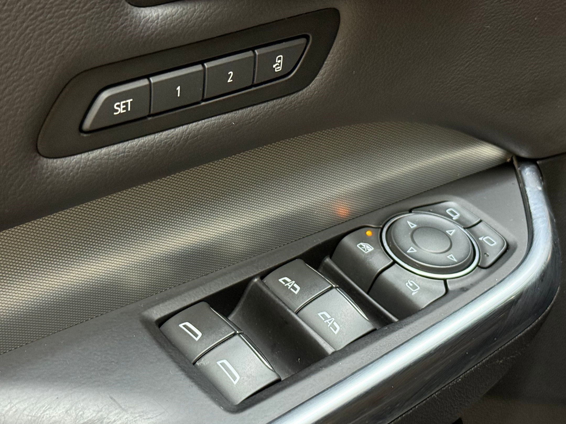 Certified 2023 Cadillac XT4 Premium Luxury image 23