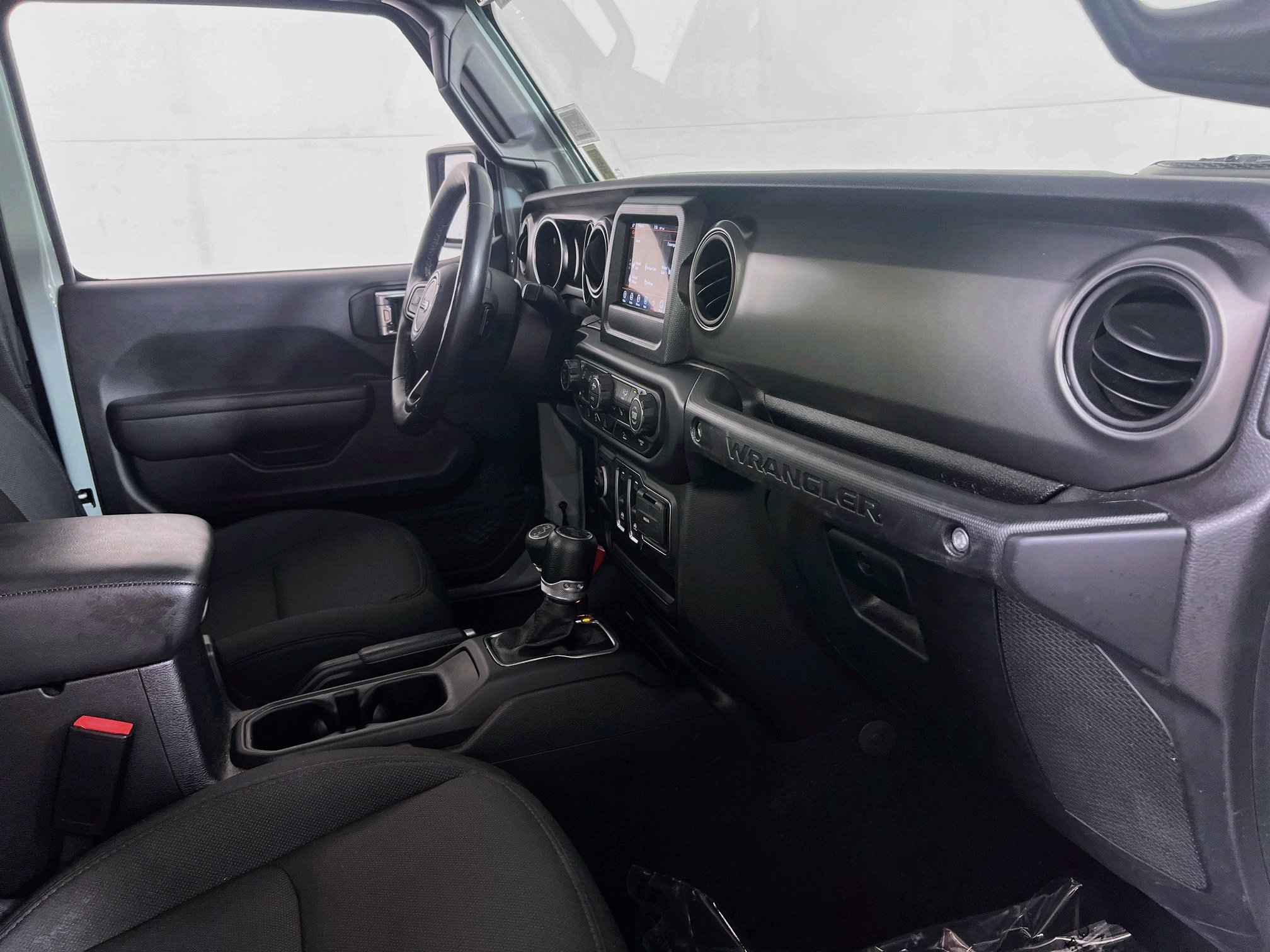 Used 2023 Jeep Wrangler Sport AWD/4WD image 27