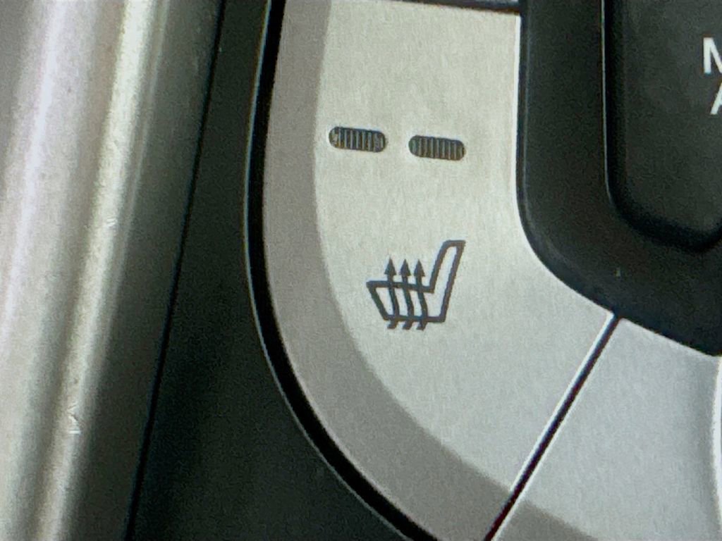 Used 2013 Hyundai Elantra GLS w/ Preferred Pkg image 22