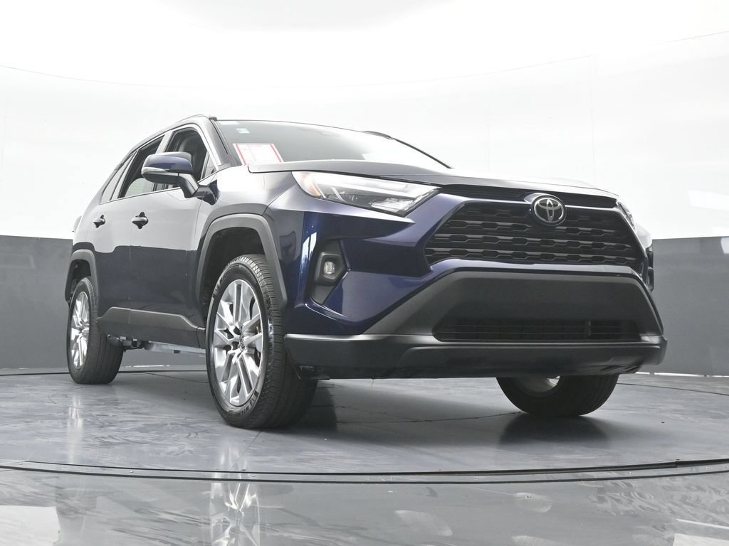 Used 2025 Toyota RAV4 XLE Premium FWD image 65