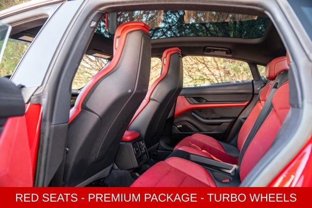 Used 2024 Porsche Taycan image 40