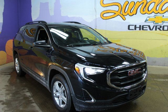 Used 2019 GMC Terrain SLE w/ Driver Convenience Package image 2