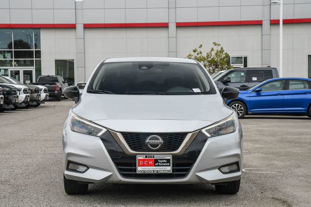 Used 2020 Nissan Versa SR FWD image 2