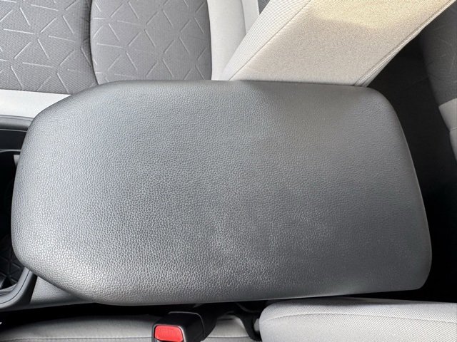 Used 2025 Toyota RAV4 XLE image 19