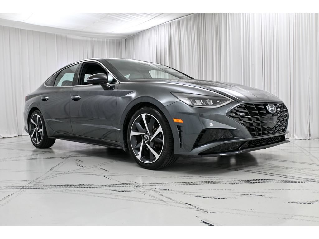 Used 2023 Hyundai Sonata SEL Plus FWD image 2