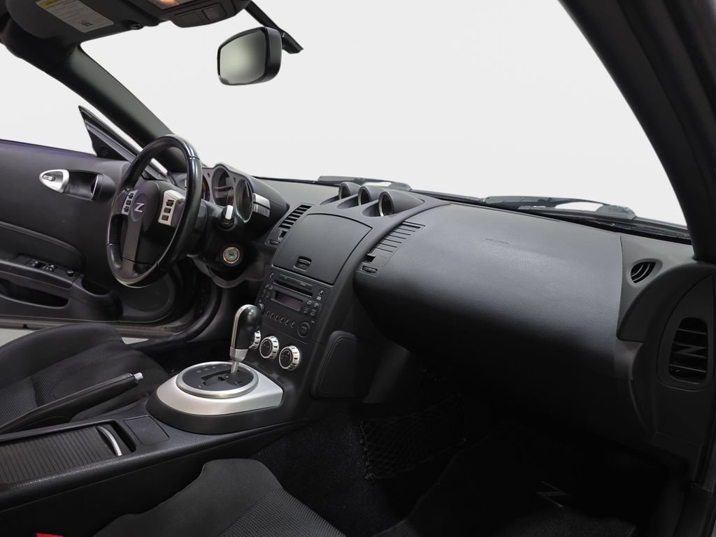 Used 2008 Nissan 350Z Enthusiast RWD image 10