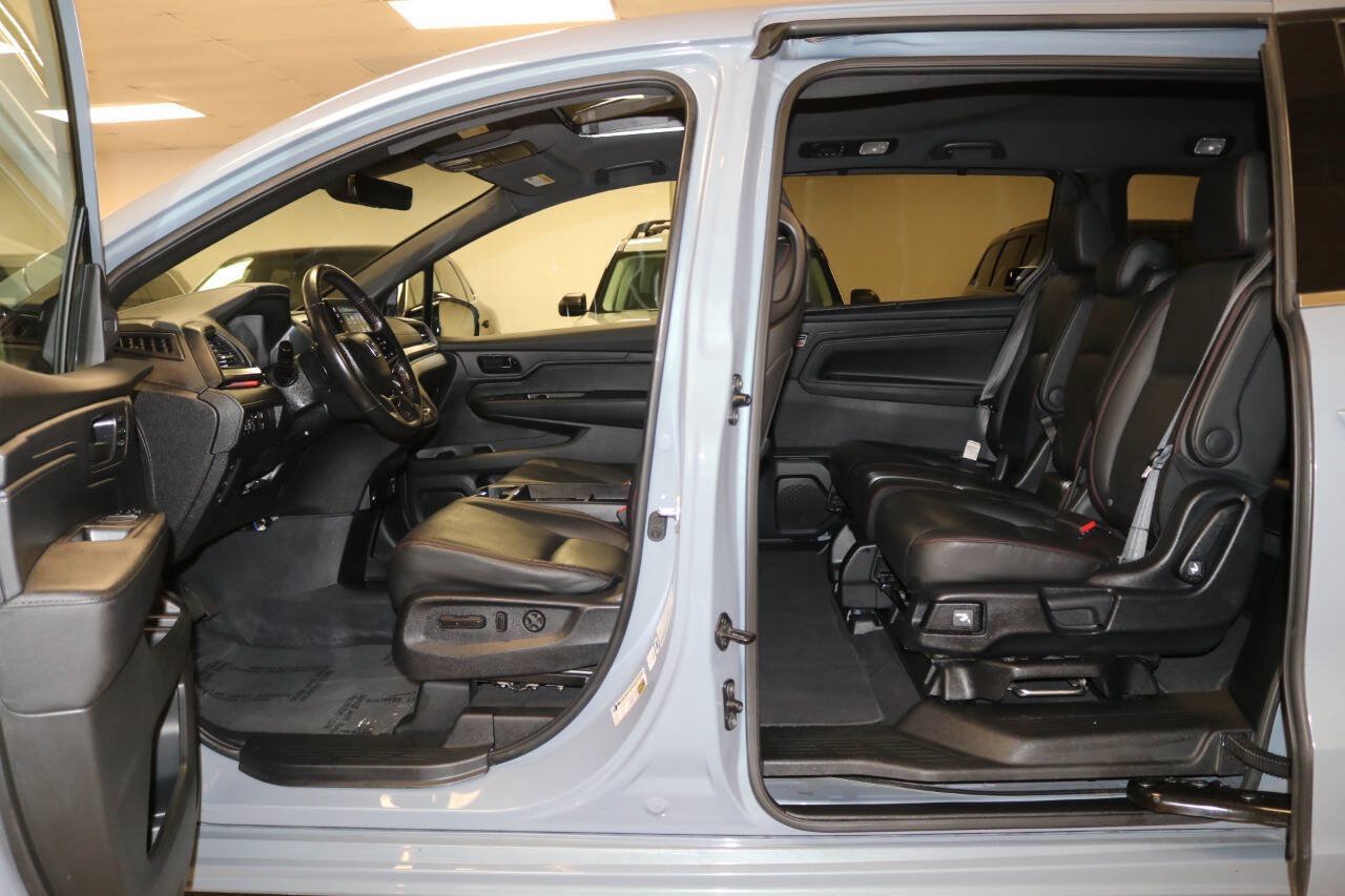 Used 2024 Honda Odyssey Sport image 16