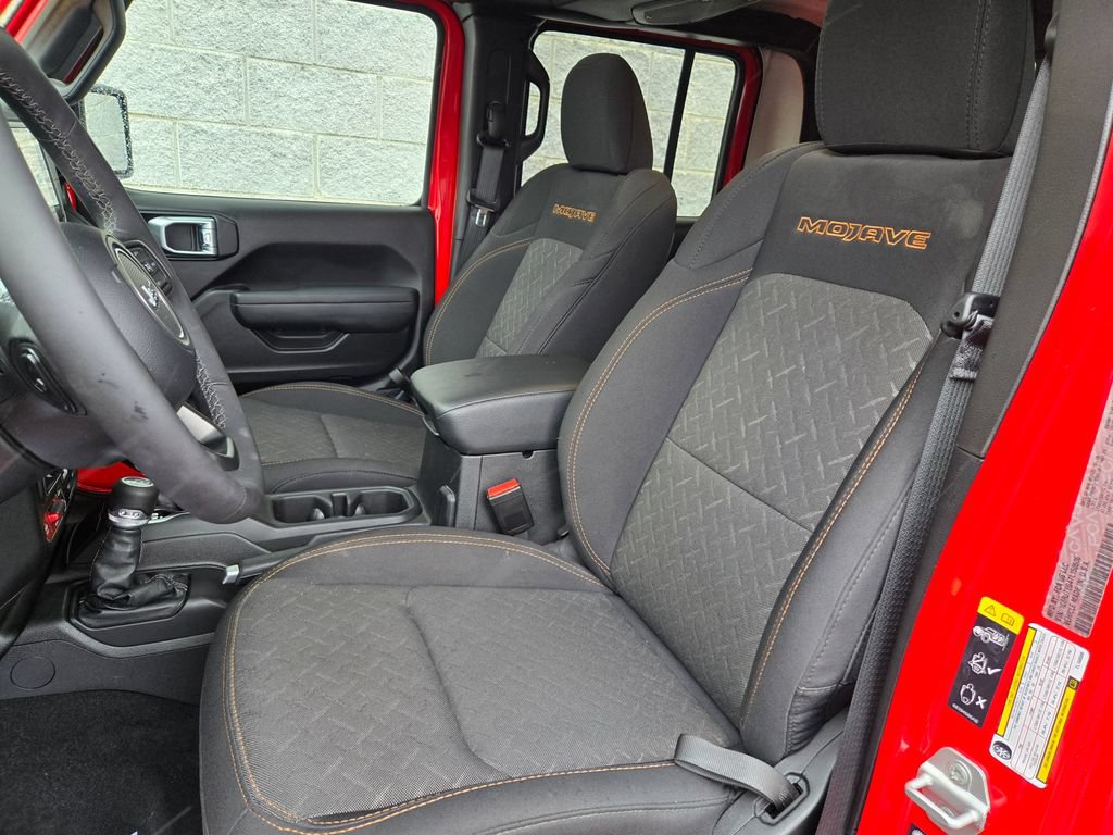 Used 2026 Jeep Gladiator Mojave AWD/4WD image 16