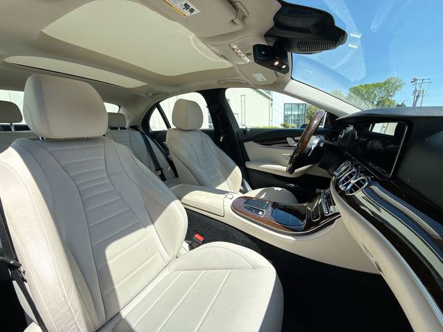 Used 2022 Mercedes-Benz E 450 4MATIC Sedan image 13