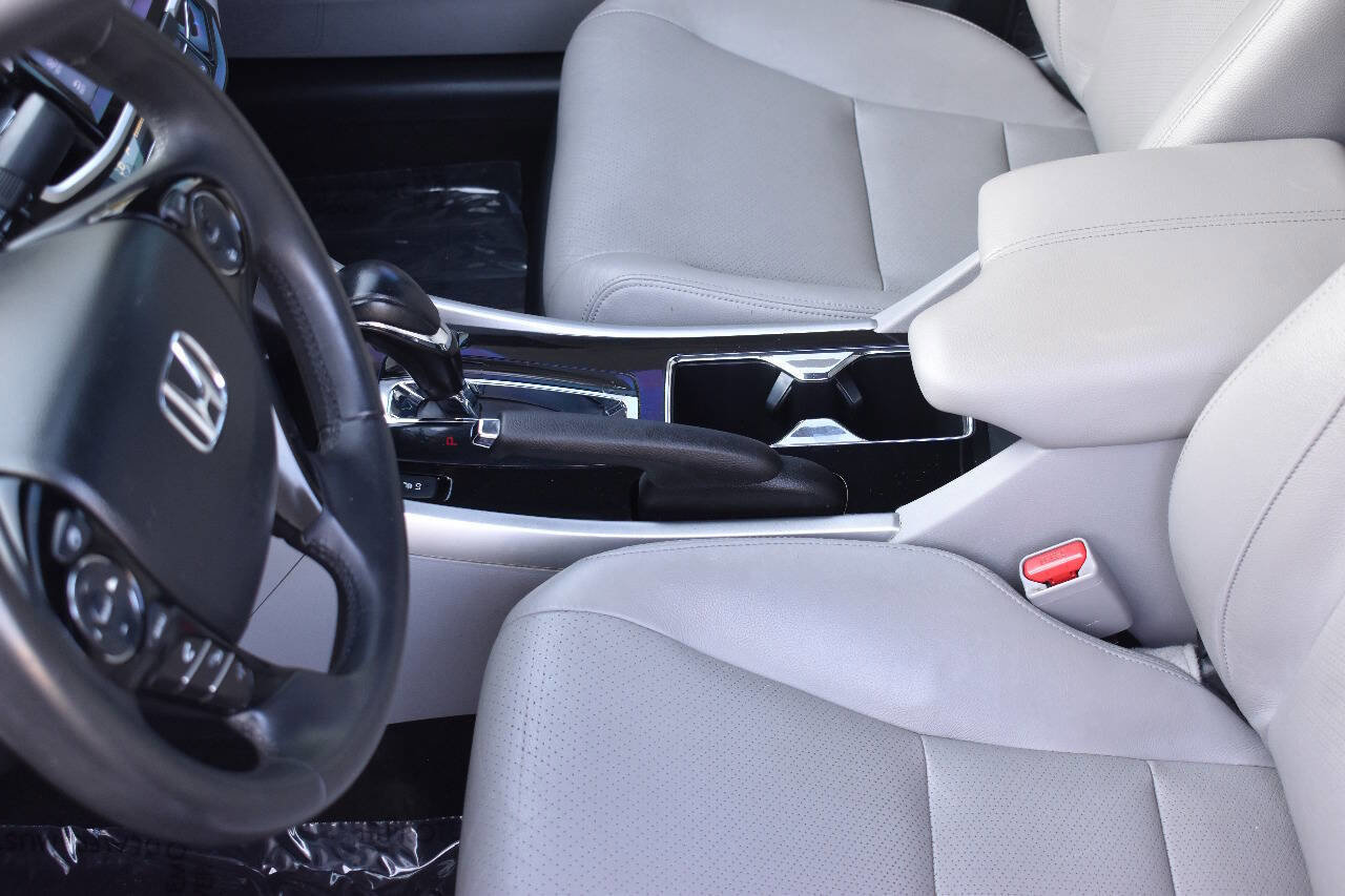 Used 2017 Honda Accord EX-L image 27