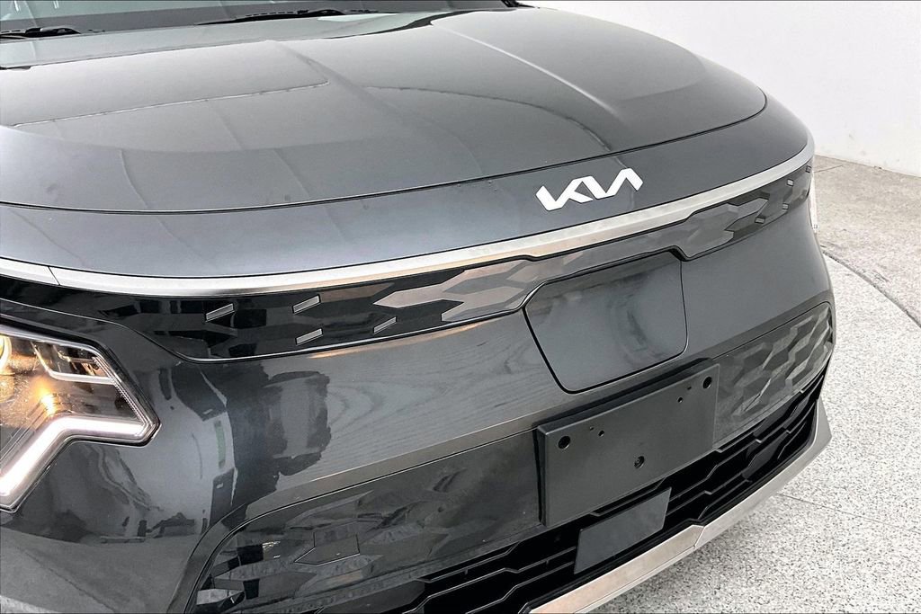 Used 2025 Kia Niro Wind w/ Wind Preserve Package image 35
