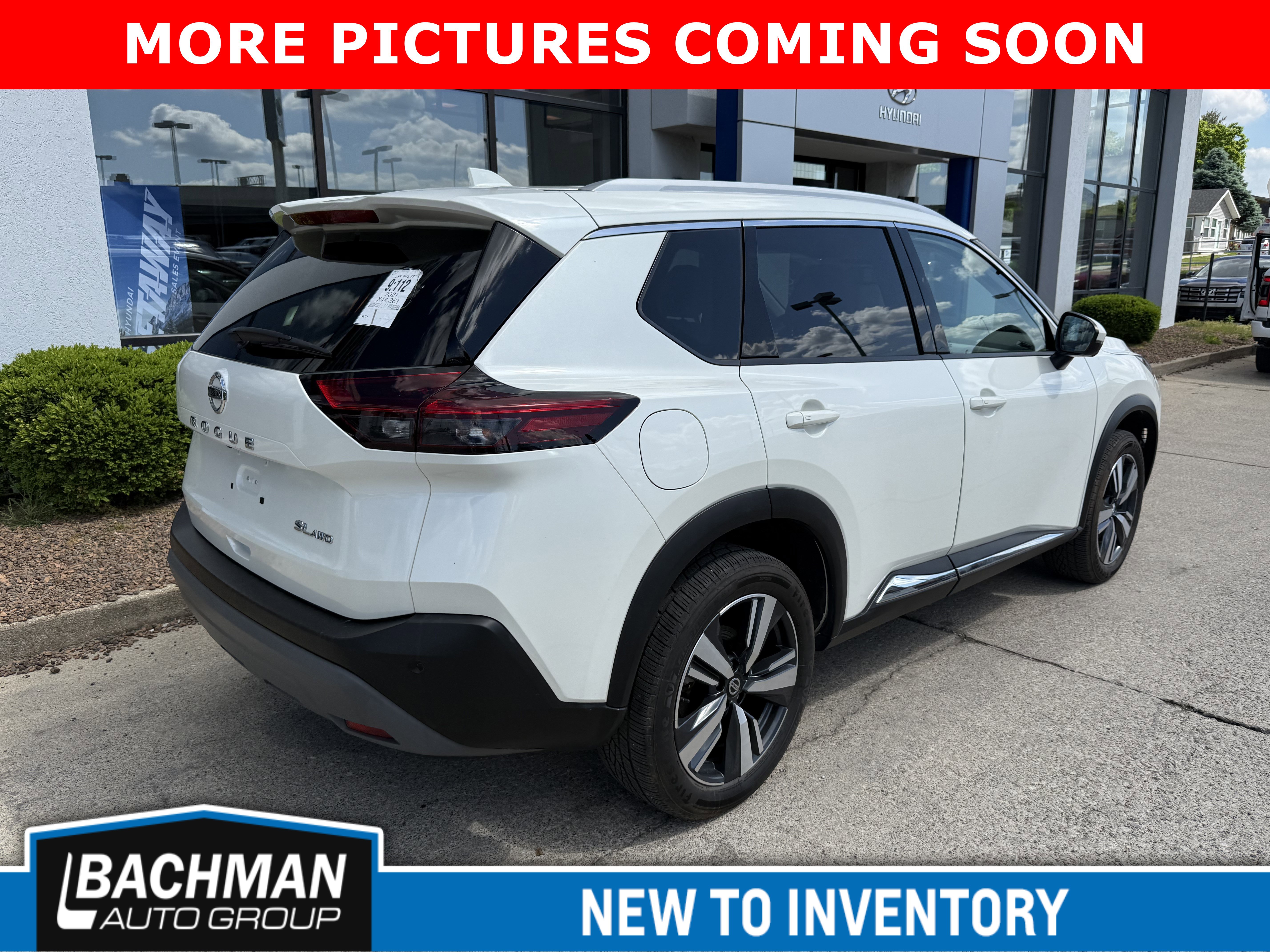 Used 2021 Nissan Rogue SL AWD/4WD image 3