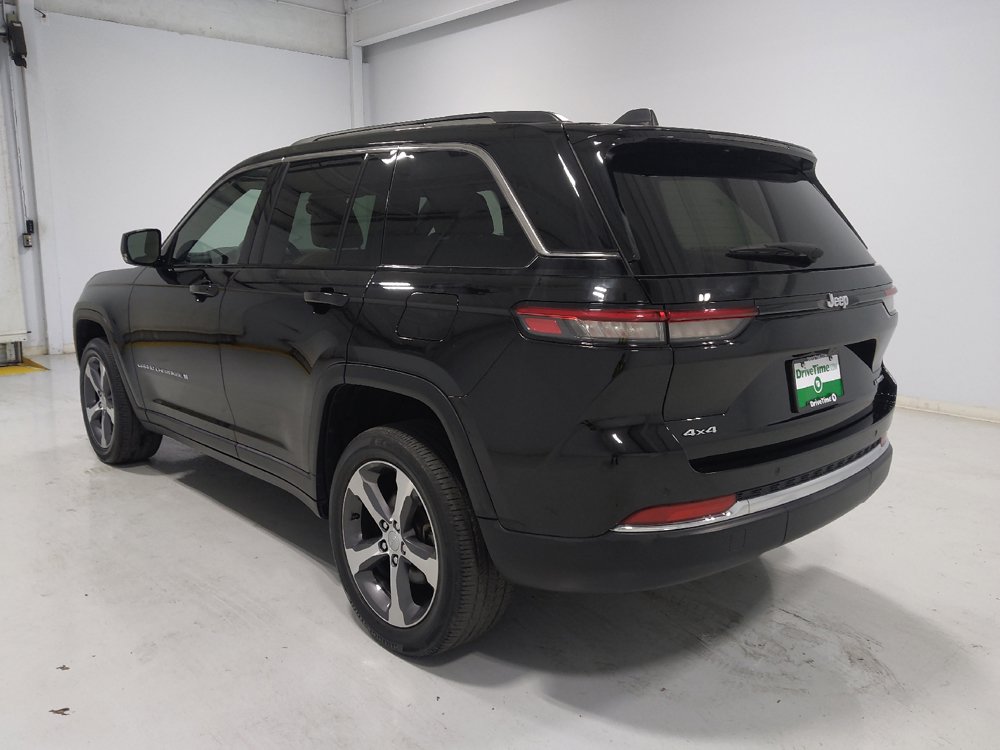 Used 2023 Jeep Grand Cherokee Limited AWD/4WD image 5