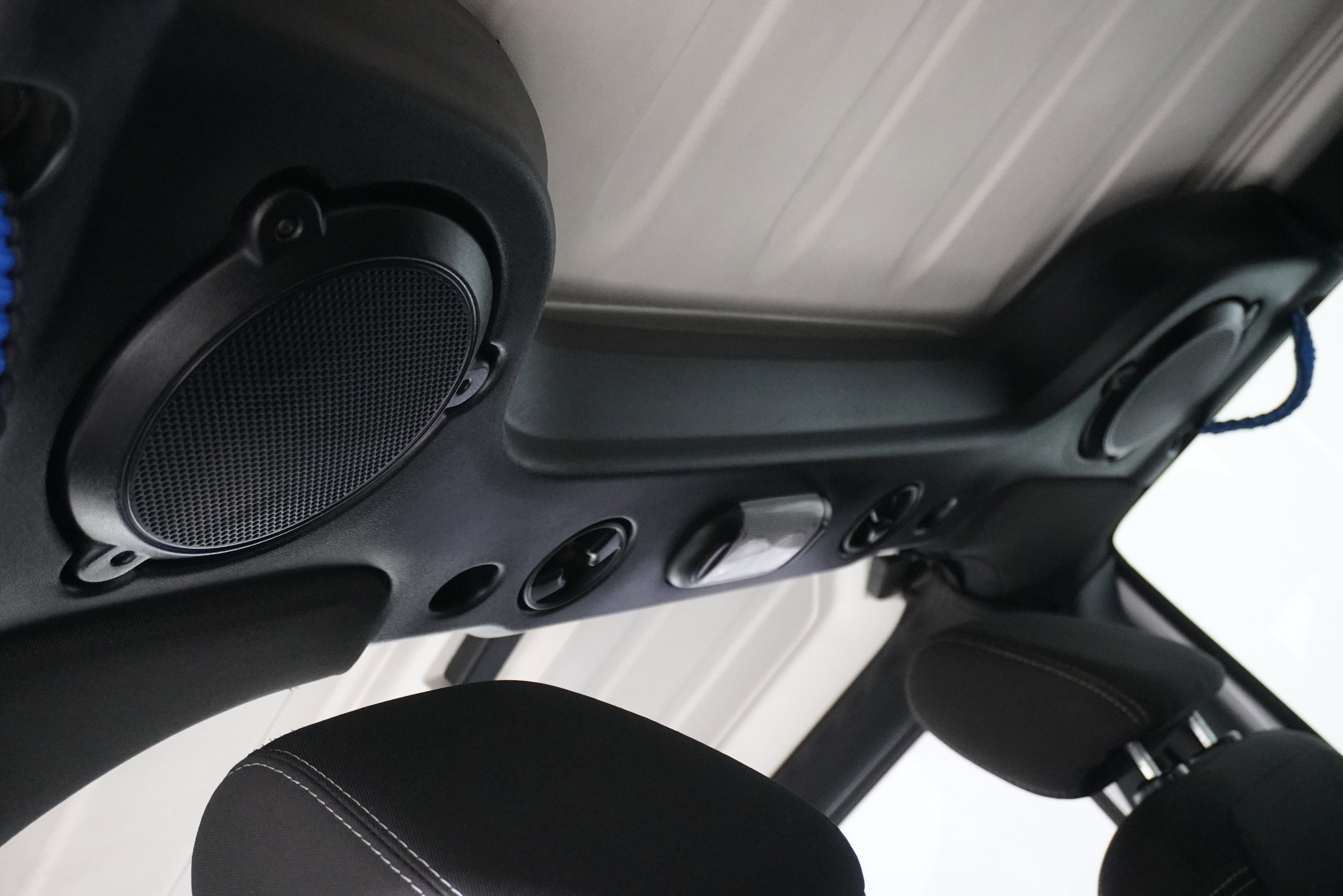 Used 2014 Jeep Wrangler Unlimited Sahara w/ Max Tow Package image 13