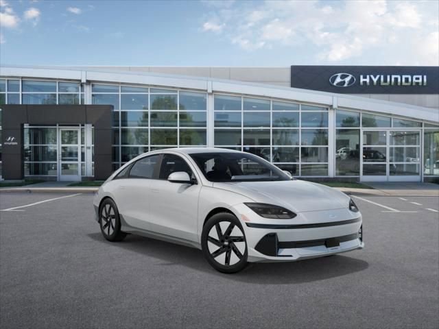Used 2025 Hyundai Ioniq 6 SE RWD image 2