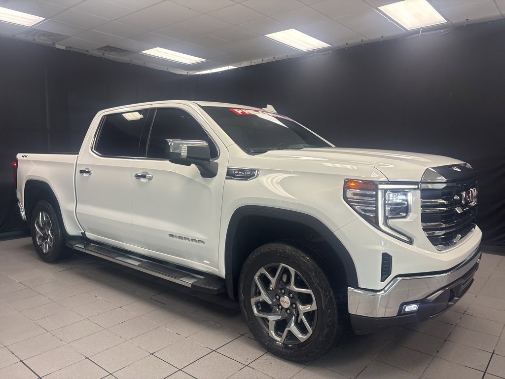 Used 2023 GMC Sierra 1500 SLT w/ SLT Premium Package