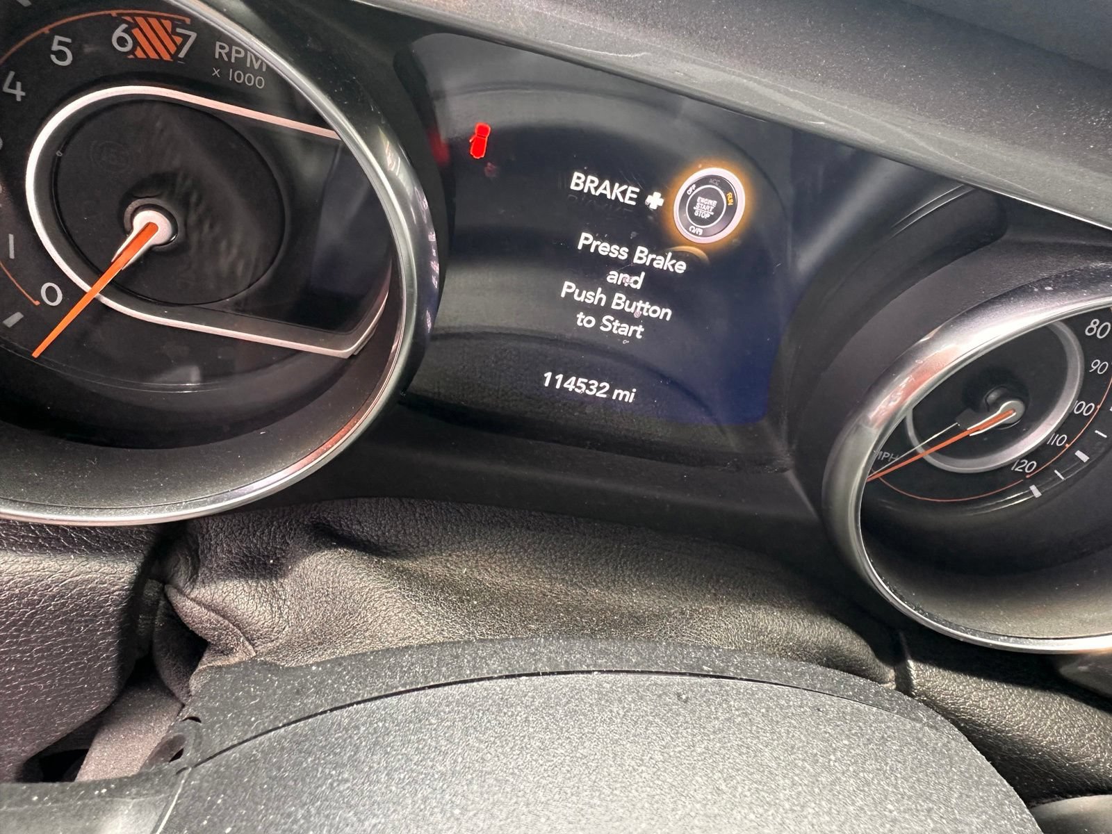 Used 2019 Jeep Wrangler Unlimited Sahara AWD/4WD image 5
