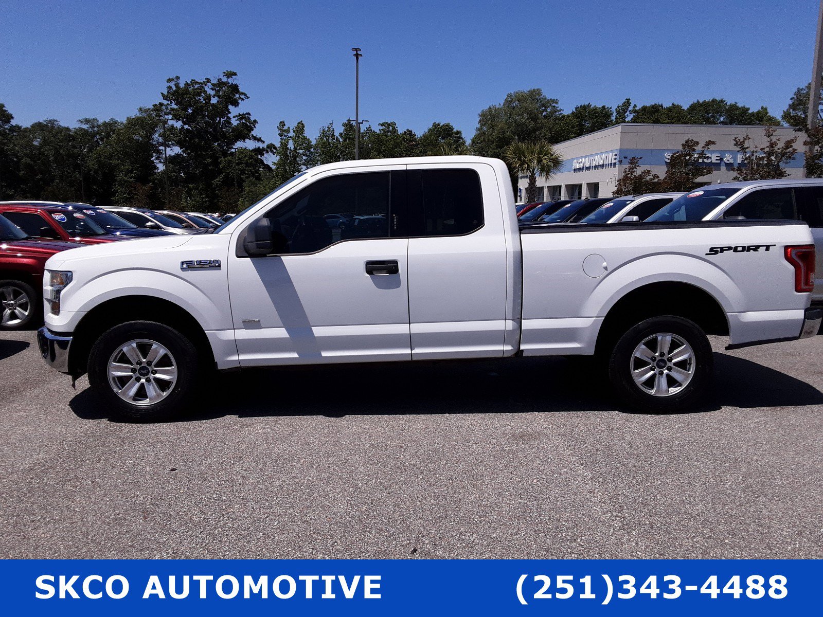 Used 2015 Ford F150 XLT image 2