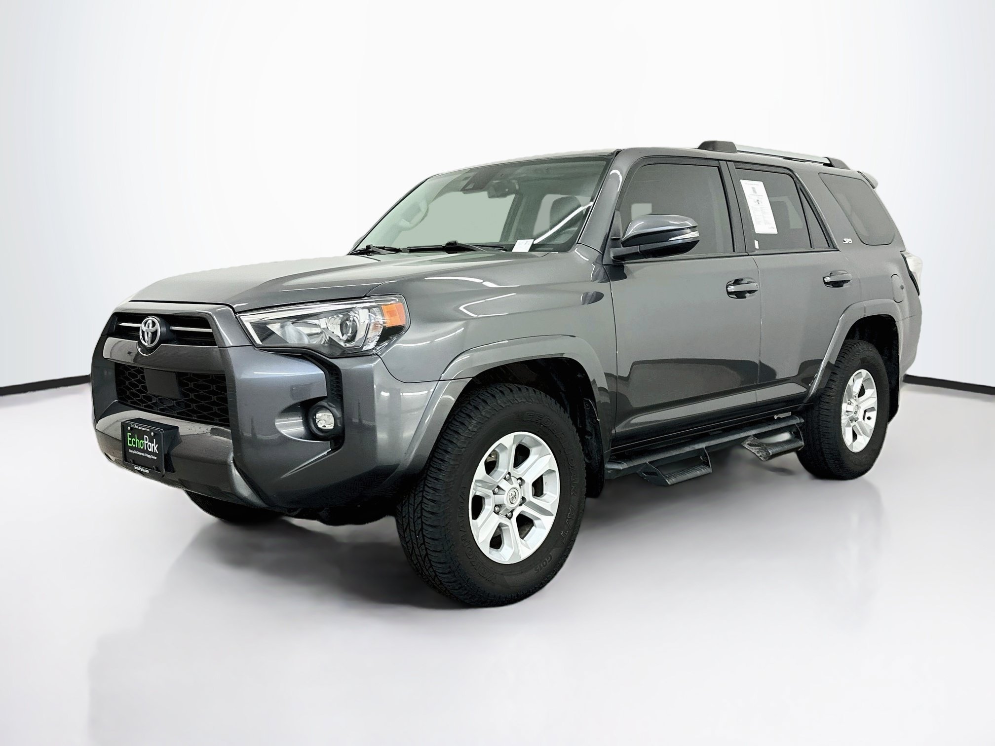 Used 2022 Toyota 4Runner SR5 Premium w/ Moonroof Package AWD/4WD image 3