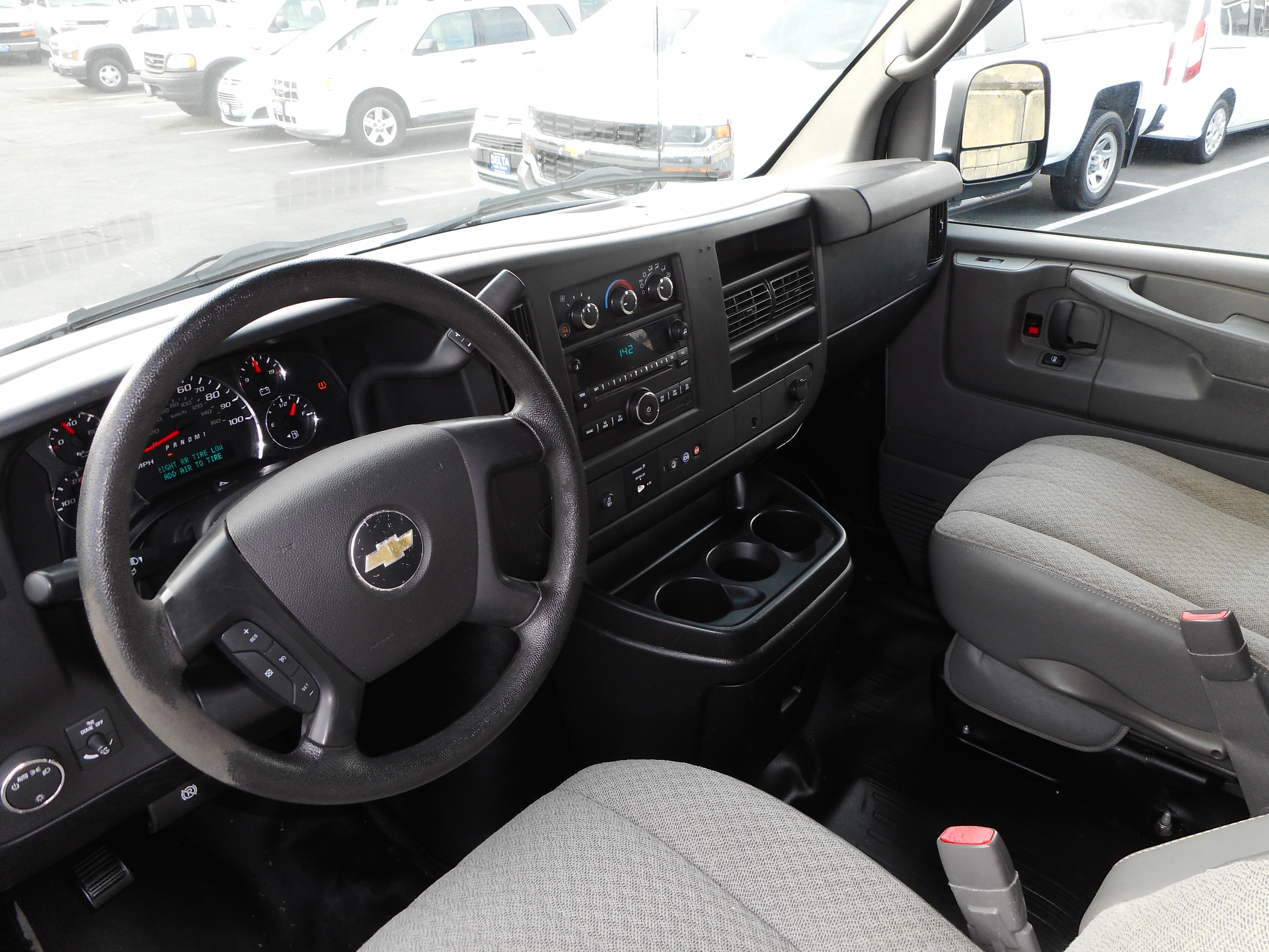 Used 2014 Chevrolet Express 3500 LS image 15
