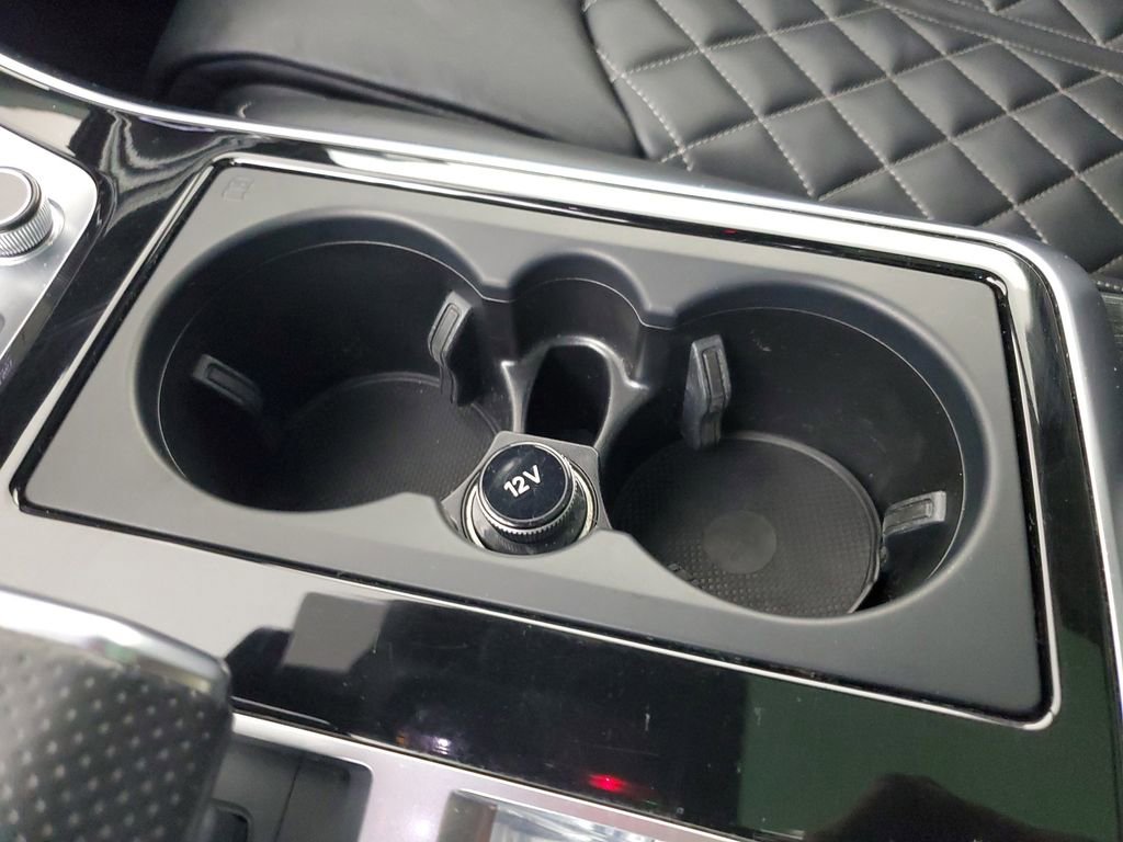 Used 2022 Audi SQ8 Premium Plus w/ Black Optic Package image 30