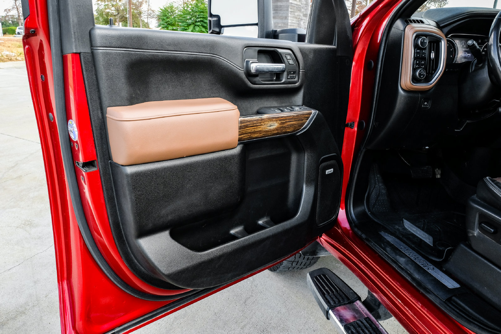 Used 2023 Chevrolet Silverado 2500 High Country w/ Technology Package AWD/4WD image 51