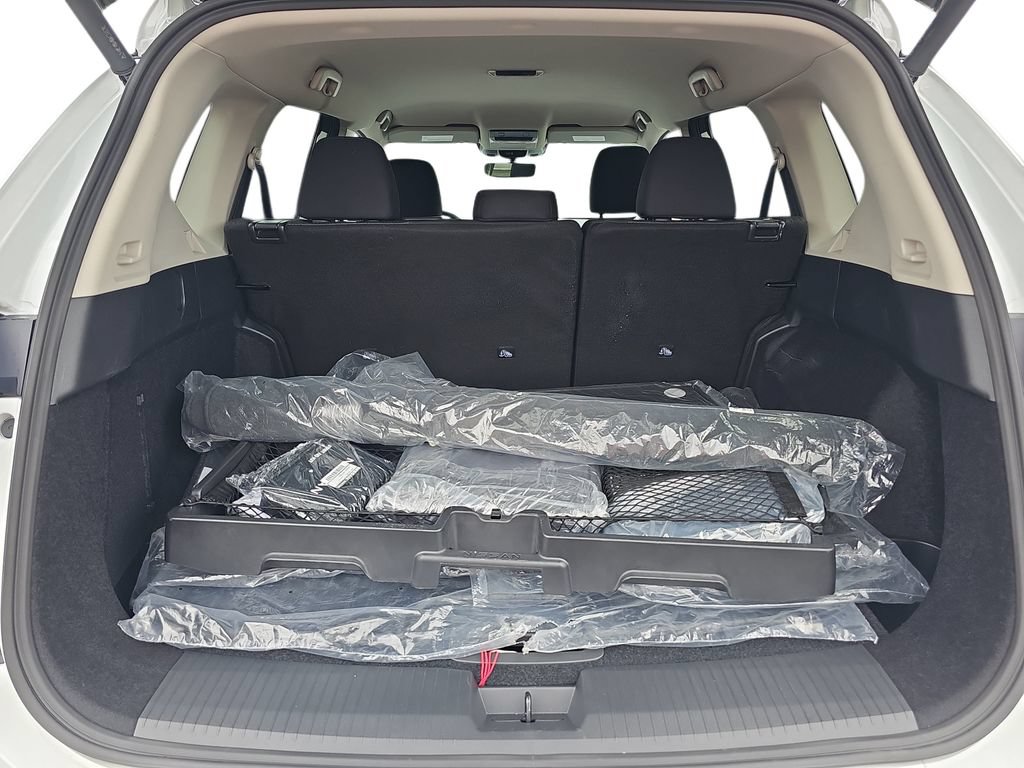 Used 2026 Nissan Rogue SV FWD image 28