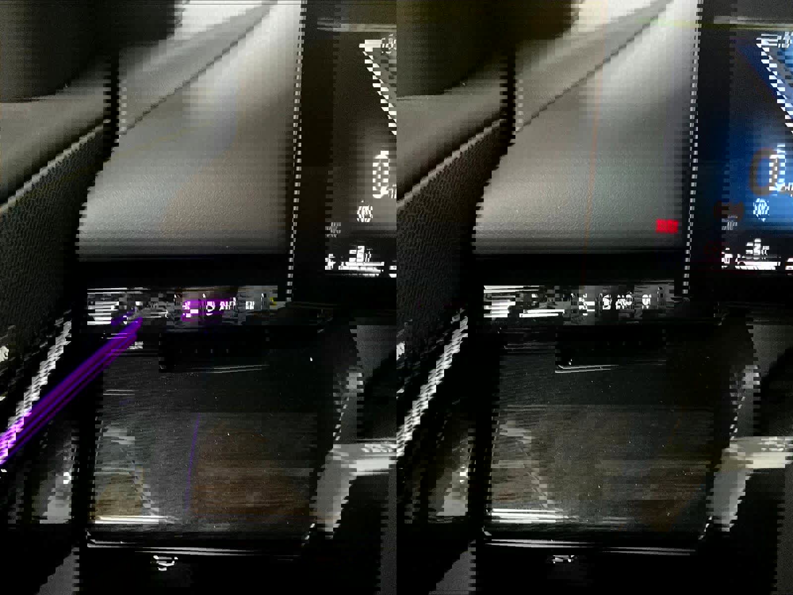 Used 2026 BMW 530i w/ Premium Package image 34