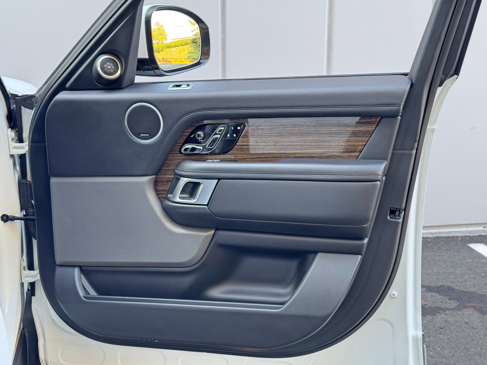 Used 2018 Land Rover Range Rover HSE image 52