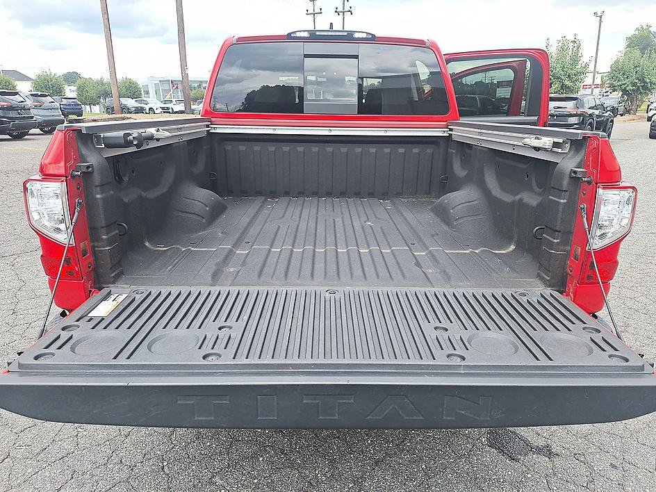 Used 2024 Nissan Titan SV w/ SV Convenience Package AWD/4WD image 23