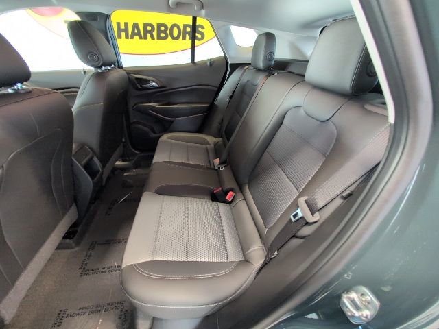 New 2026 Chevrolet Trax LT w/ LT Convenience Package FWD image 25