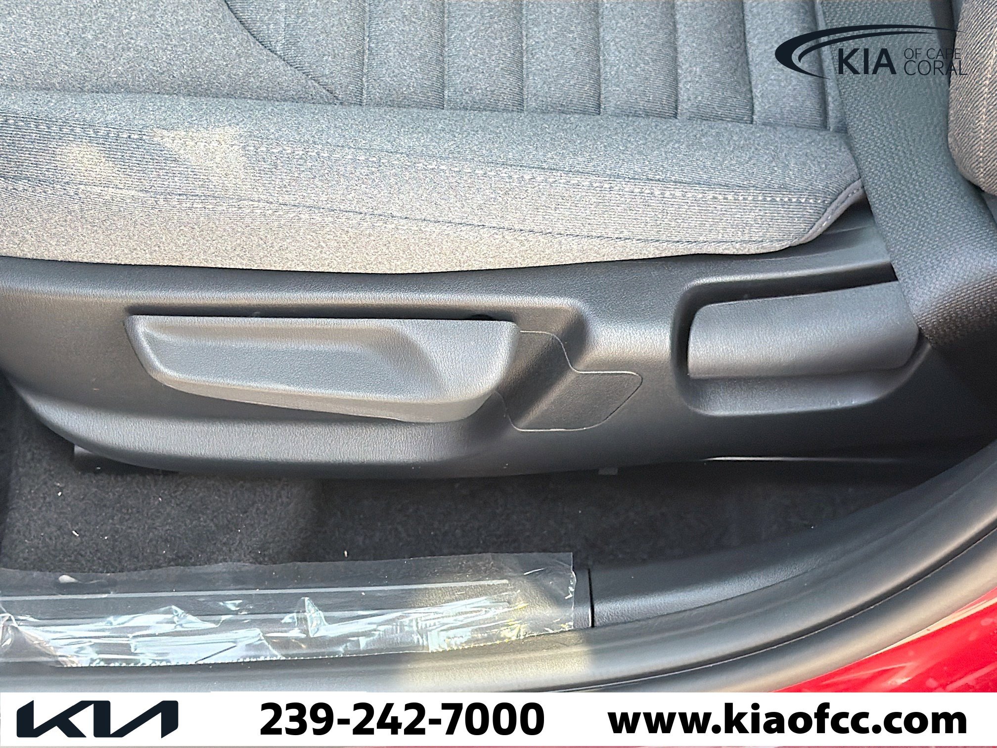 New 2025 Kia K4 EX image 21